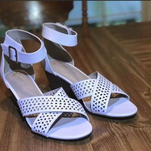NWOB Cato Comfort White Ankle Mock Buckle Strap 2” Wedge Size 9